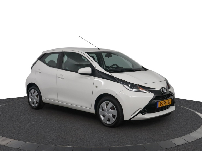 Toyota Aygo - 1.0 VVT-i x-play 14