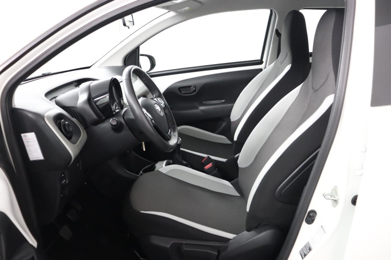 Toyota Aygo - 1.0 VVT-i x-play 17