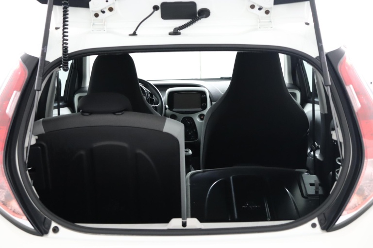 Toyota Aygo - 1.0 VVT-i x-play 24