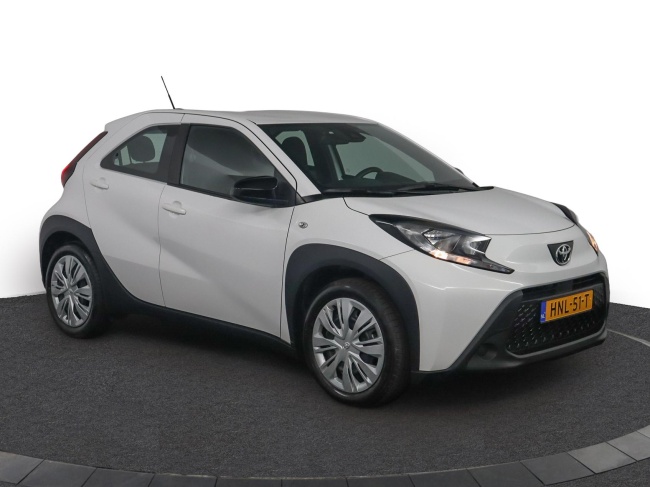 Toyota Aygo X - 1.0 VVT-i MT Play