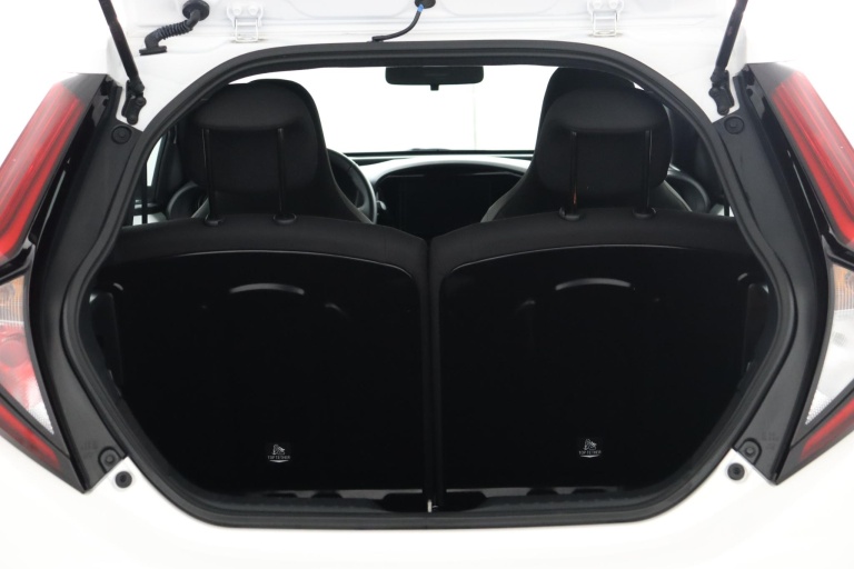 Toyota Aygo X - 1.0 VVT-i MT Play 24