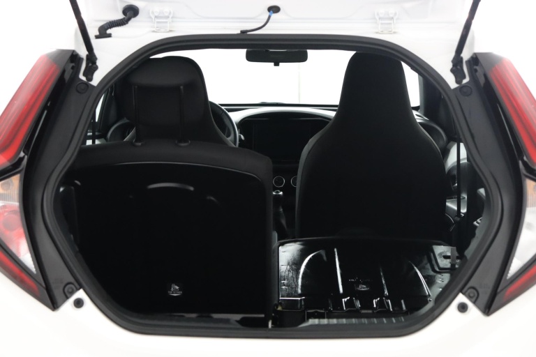 Toyota Aygo X - 1.0 VVT-i MT Play 25