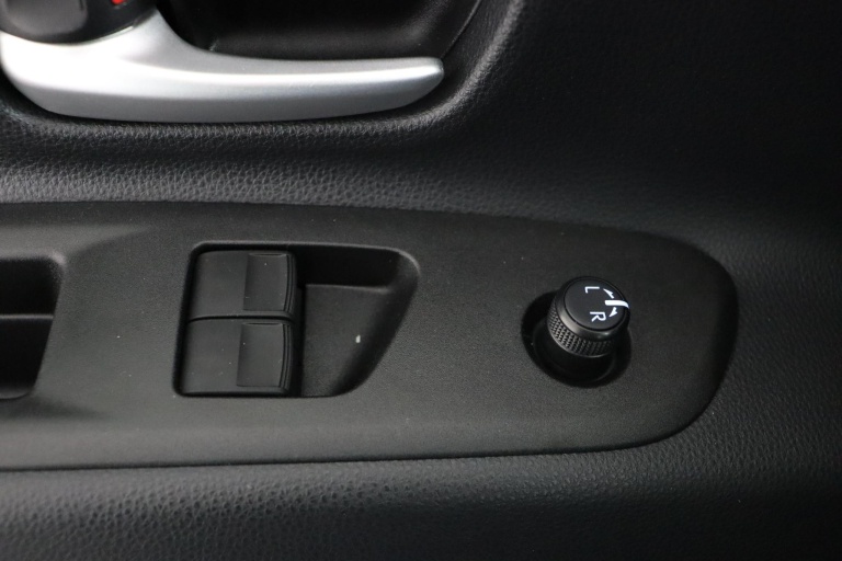 Toyota Aygo X - 1.0 VVT-i MT Play 29