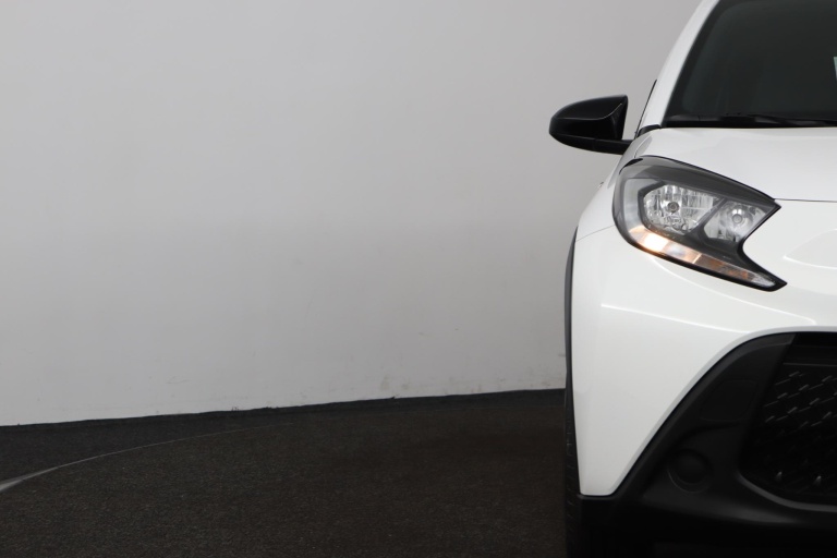 Toyota Aygo X - 1.0 VVT-i MT Play 34