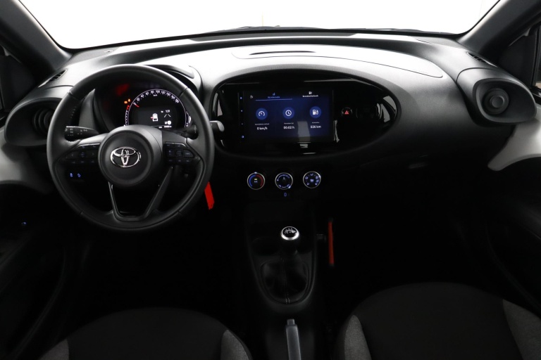 Toyota Aygo X - 1.0 VVT-i MT Play 4