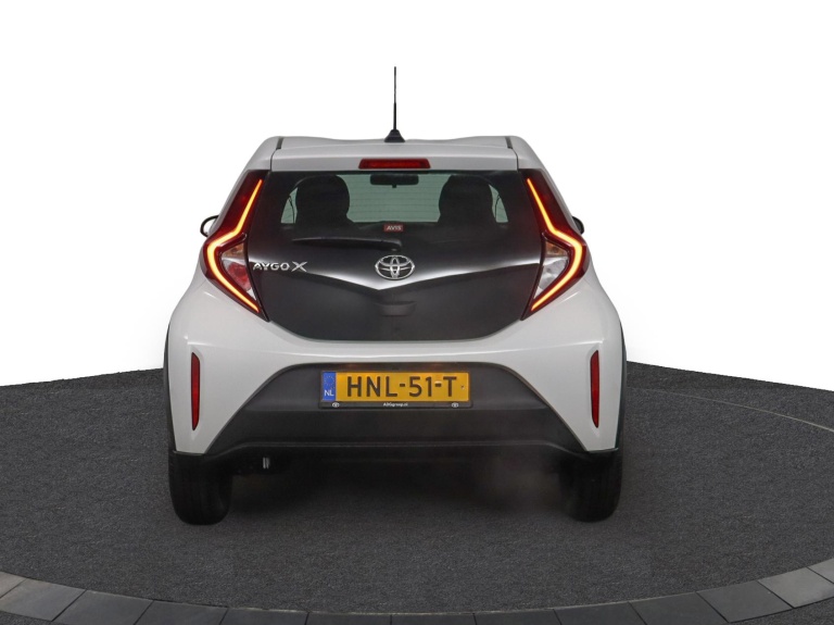 Toyota Aygo X - 1.0 VVT-i MT Play 47