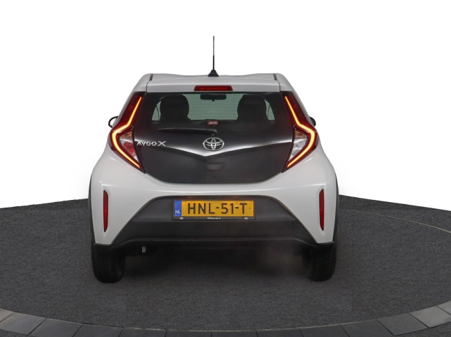 Toyota Aygo X - 1.0 VVT-i MT Play