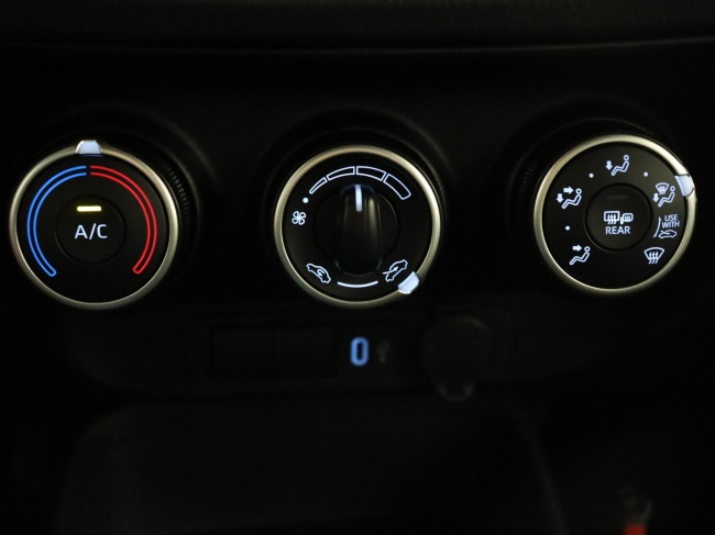 Toyota Aygo X - 1.0 VVT-i MT Play