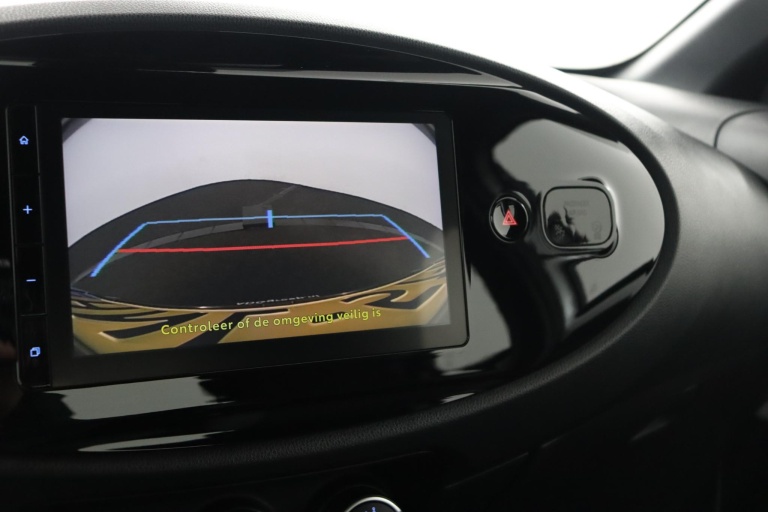 Toyota Aygo X - 1.0 VVT-i MT Play 9