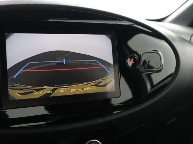 Toyota Aygo X - 1.0 VVT-i MT Play