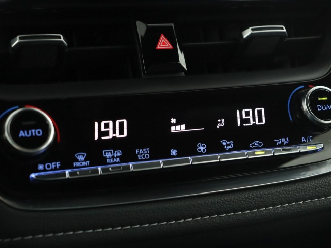 Toyota Corolla Touring Sports - 1.8 Hybrid First Edition