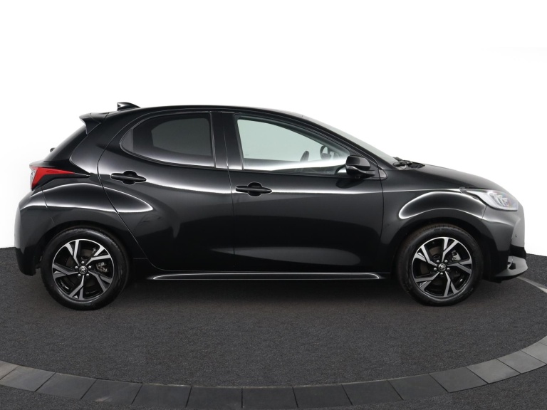 Toyota Yaris - 1.5 Hybrid 115 Dynamic 13
