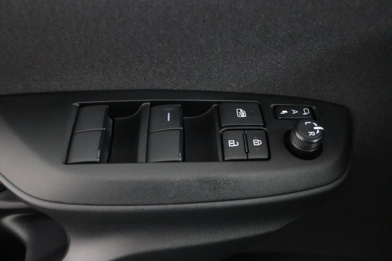 Toyota Yaris - 1.5 Hybrid 115 Dynamic 30