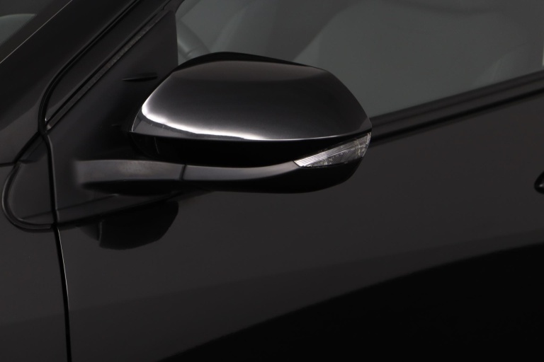 Toyota Yaris - 1.5 Hybrid 115 Dynamic 36