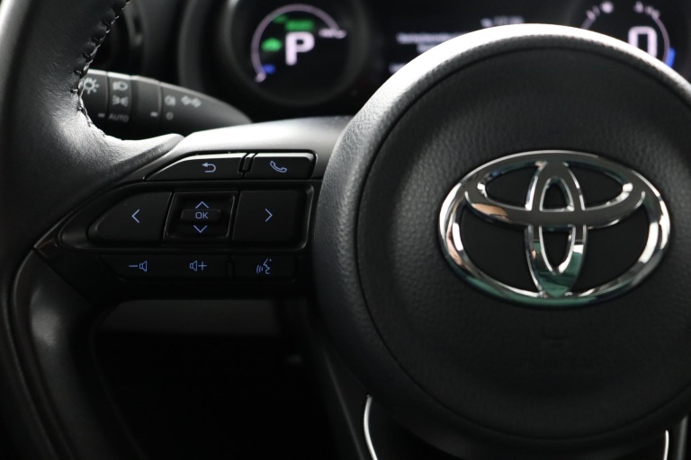 Toyota Yaris Cross - 1.5 Hybrid Active 17