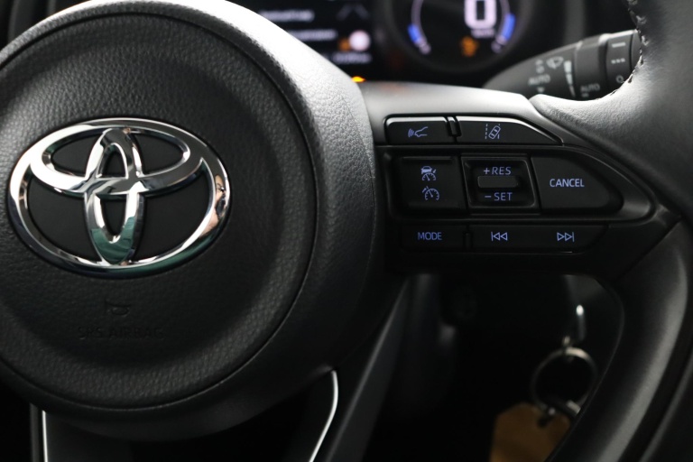 Toyota Yaris Cross - 1.5 Hybrid Active 18