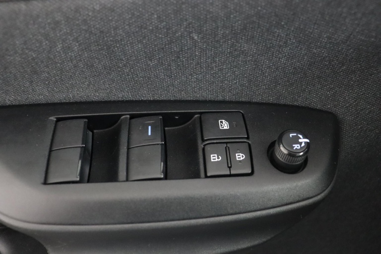 Toyota Yaris Cross - 1.5 Hybrid Active 27