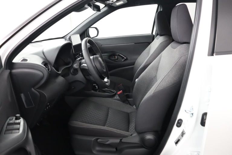 Toyota Yaris Cross - 1.5 Hybrid 130 Dynamic 17