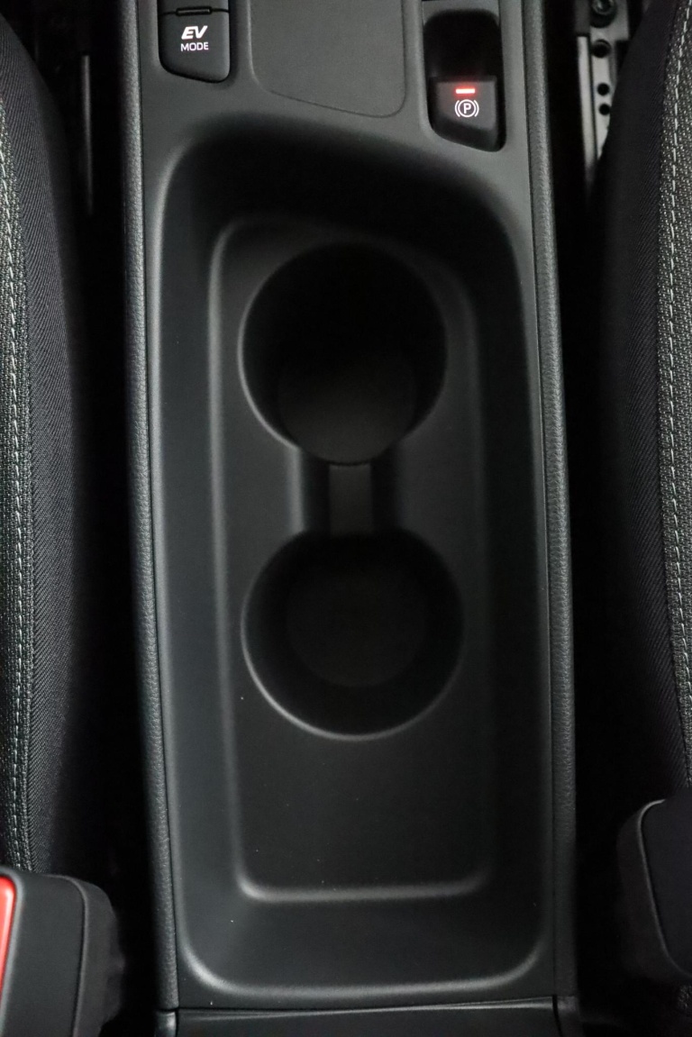 Toyota Yaris Cross - 1.5 Hybrid 130 Dynamic 52