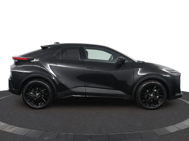 Toyota C-HR - 2.0 Plug-in Hybrid 220 Black Edition