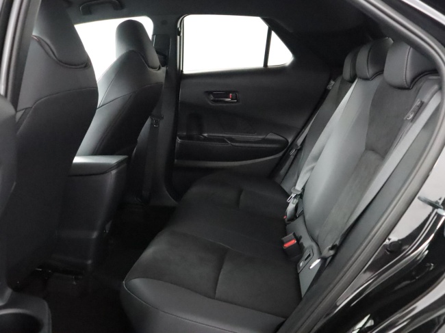 Toyota C-HR - 2.0 Plug-in Hybrid 220 Black Edition