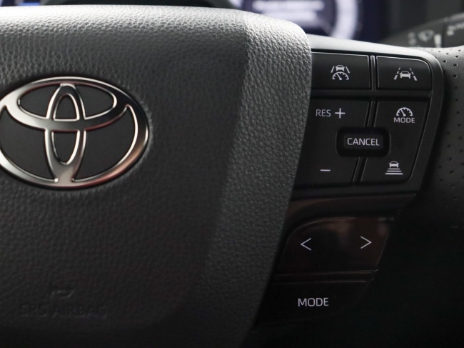 Toyota C-HR - 2.0 Plug-in Hybrid 220 Black Edition