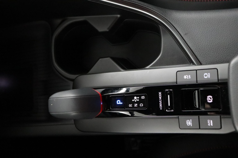 Toyota C-HR - 2.0 Plug-in Hybrid 220 Black Edition 27