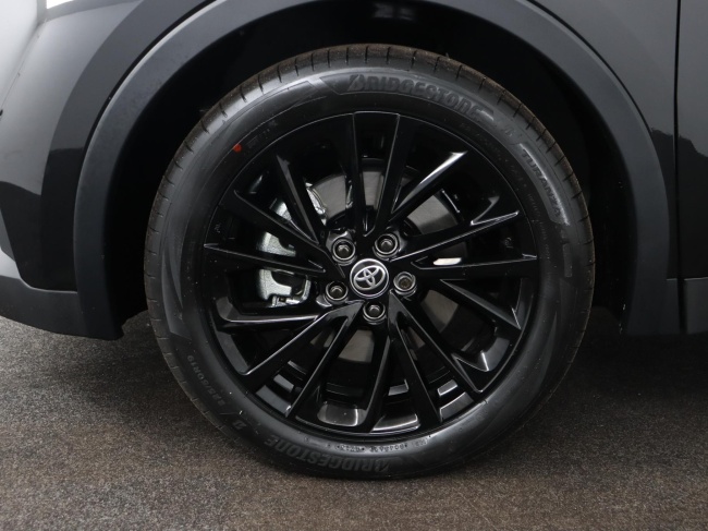 Toyota C-HR - 2.0 Plug-in Hybrid 220 Black Edition