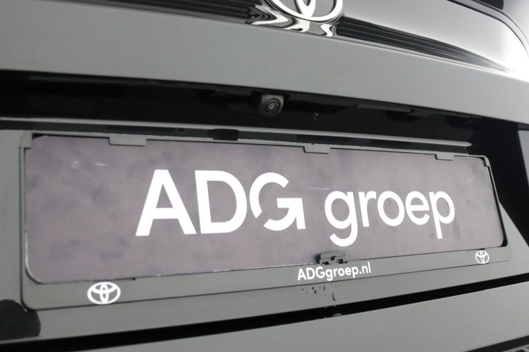 Toyota C-HR - 2.0 Plug-in Hybrid 220 Black Edition 42