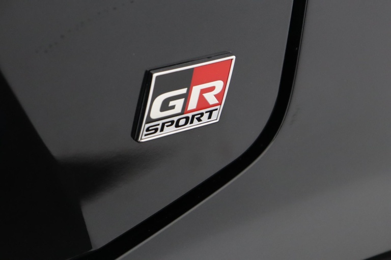 Toyota C-HR - 2.0 Plug-in Hybrid 220 Black Edition 43