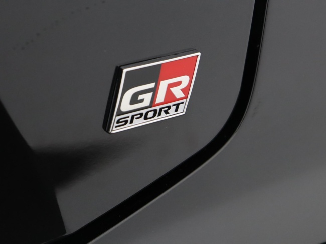 Toyota C-HR - 2.0 Plug-in Hybrid 220 Black Edition