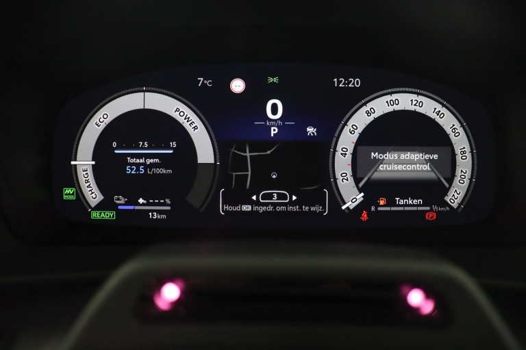 Toyota C-HR - 2.0 Plug-in Hybrid 220 Black Edition 48