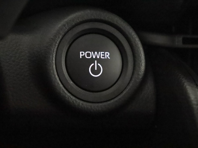 Toyota C-HR - 2.0 Plug-in Hybrid 220 Black Edition