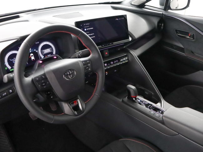 Toyota C-HR - 2.0 Plug-in Hybrid 220 Black Edition