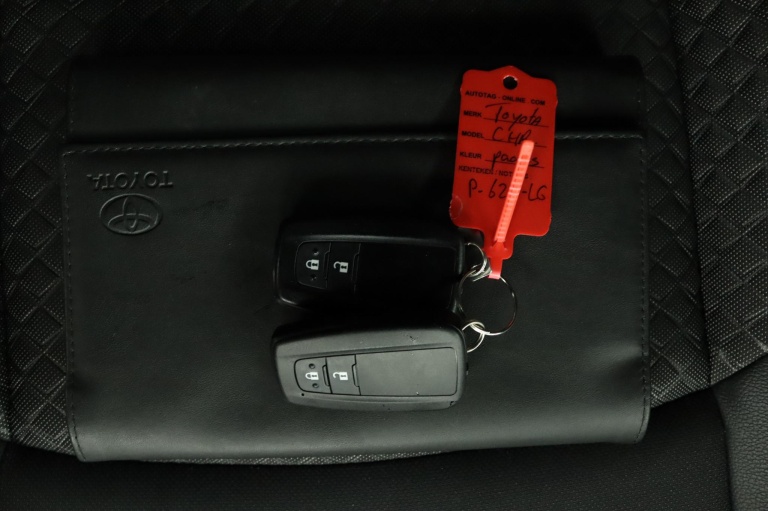 Toyota C-HR - 1.8 Hybrid Dynamic 11