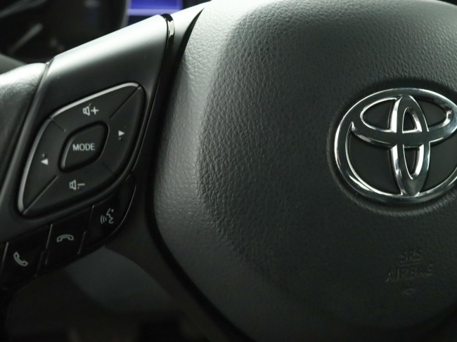 Toyota C-HR - 1.8 Hybrid Dynamic