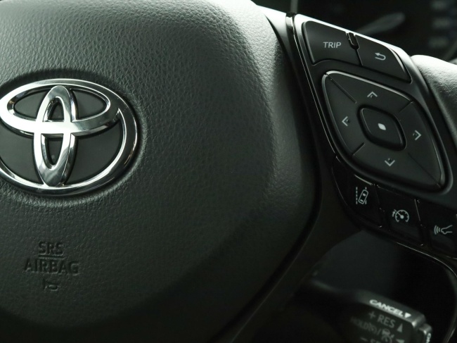 Toyota C-HR - 1.8 Hybrid Dynamic