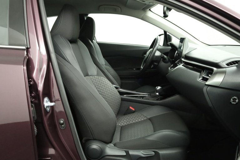 Toyota C-HR - 1.8 Hybrid Dynamic 22