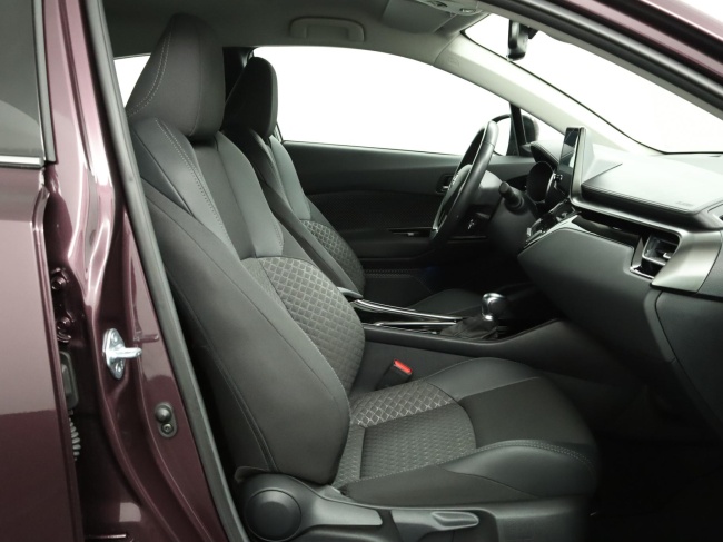 Toyota C-HR - 1.8 Hybrid Dynamic