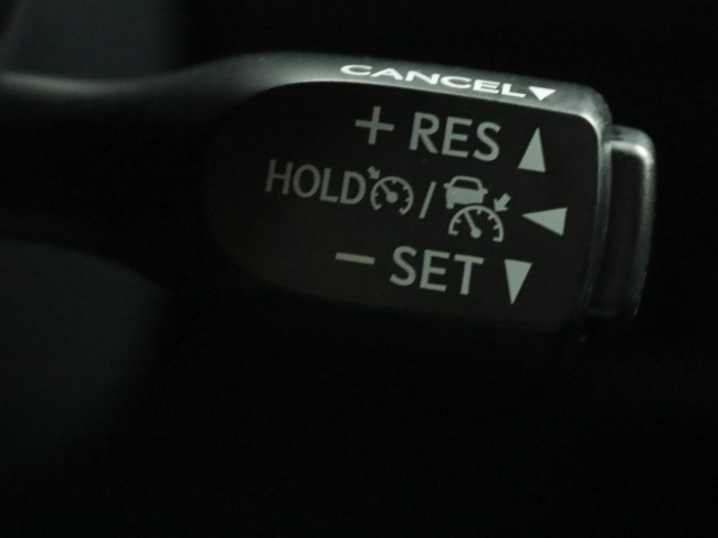 Toyota C-HR - 1.8 Hybrid Dynamic