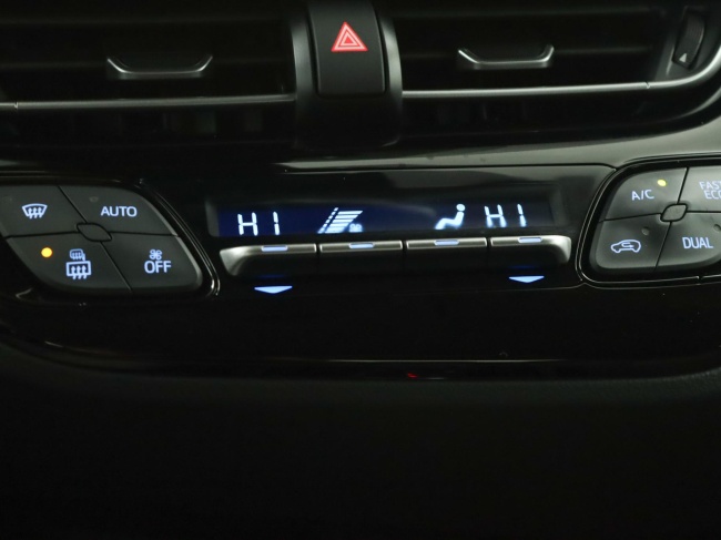 Toyota C-HR - 1.8 Hybrid Dynamic