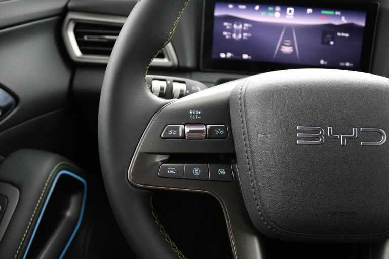 BYD ATTO 2 DM-i - Boost 17