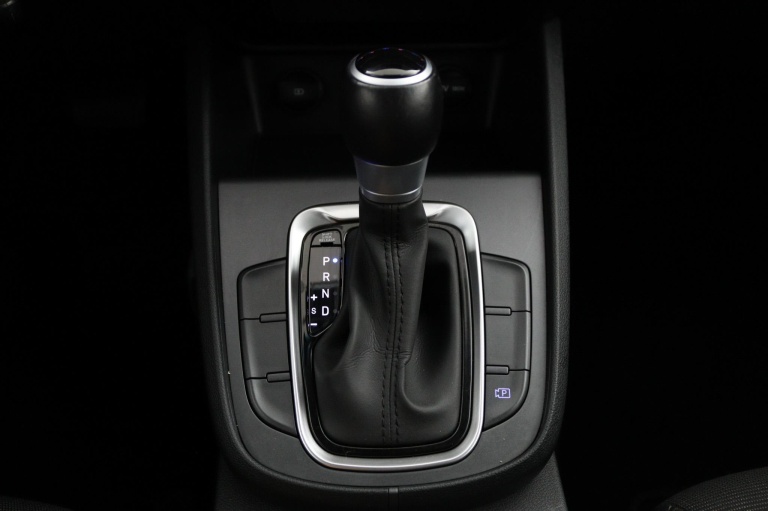 Hyundai Kona - 1.6 GDI HEV Comfort Smart 23