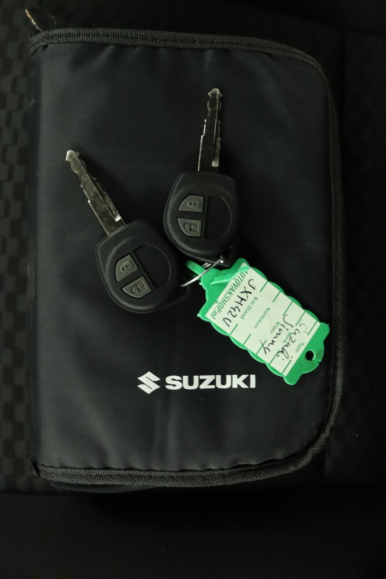 Suzuki Jimny - 1.5 Select 9