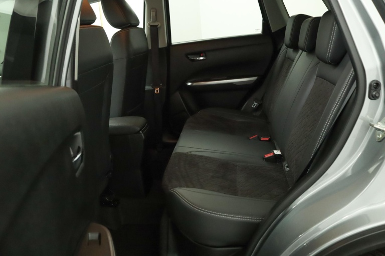 Suzuki Vitara - 1.4 Boosterjet Style Smart Hybrid 18