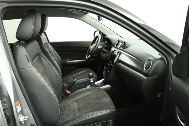 Suzuki Vitara - 1.4 Boosterjet Style Smart Hybrid 22