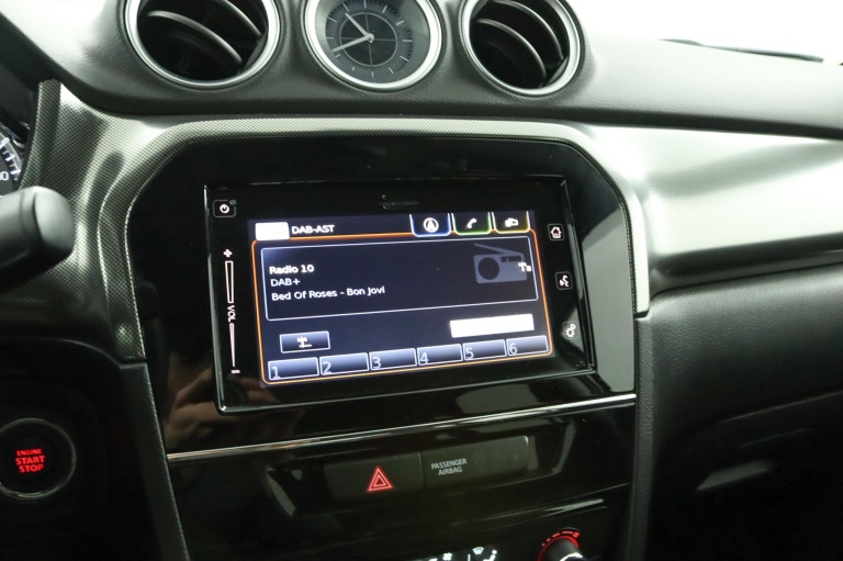 Suzuki Vitara - 1.4 Boosterjet Style Smart Hybrid 8