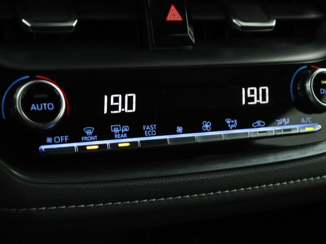 Toyota Corolla Touring Sports - 1.8 Hybrid Active