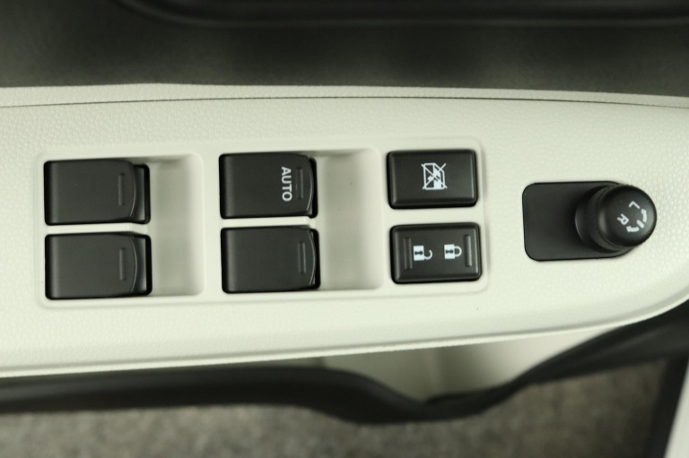 Suzuki Ignis - 1.2 Stijl Smart Hybrid 28