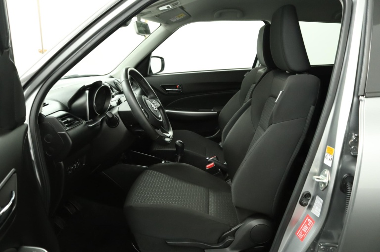 Suzuki Swift - 1.2 Style Smart Hybrid 17